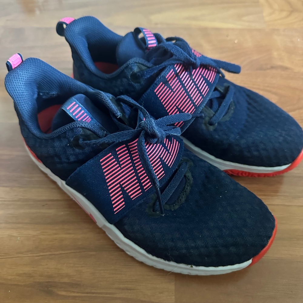 Nike DC1869 400 Navy Pink Training Shoes Sneakers‎ Women US 7.5 EUR 38.5